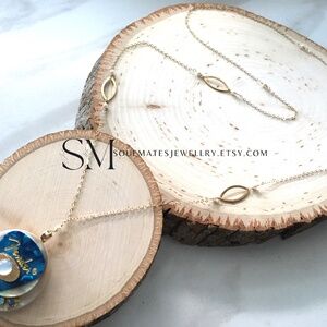 Button Guitar Pick Necklace. Boho Charm Jewelry. Vintage repurposed necklace.